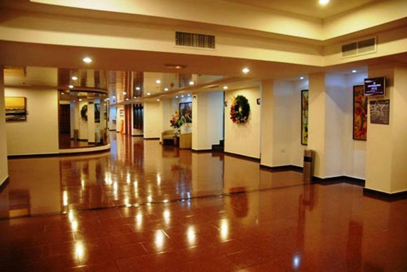 Hotel Cristina Suites Puerto La Cruz 外观 照片