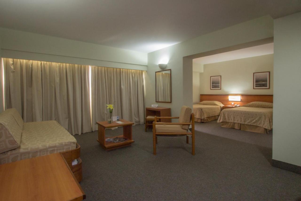 Hotel Cristina Suites Puerto La Cruz 外观 照片